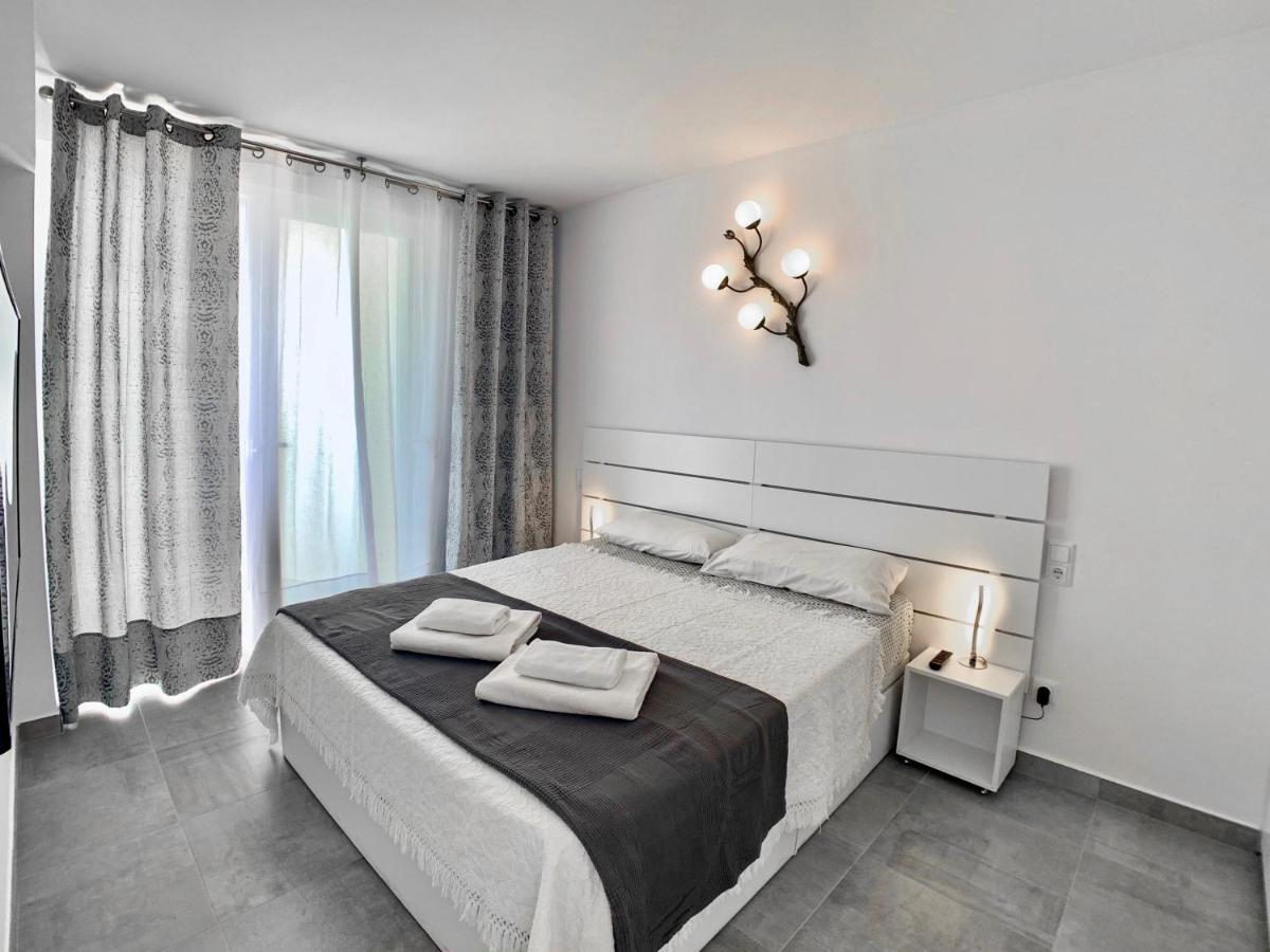 Clubrent - Edf Calpemar, Planta 8, Primera Linea ภายนอก รูปภาพ